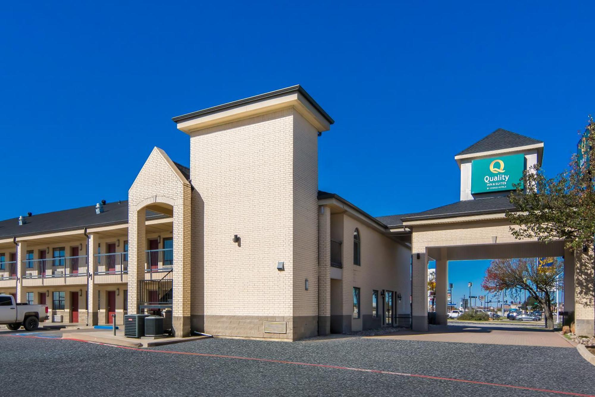 Quality Inn & Suites 韦瑟福德 外观 照片