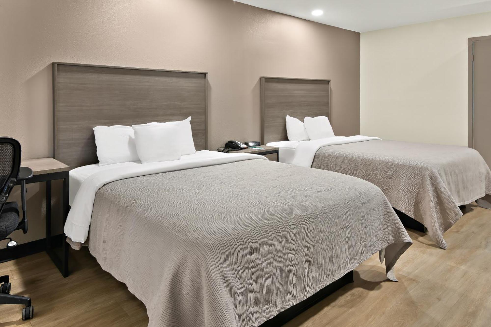 Quality Inn & Suites 韦瑟福德 外观 照片